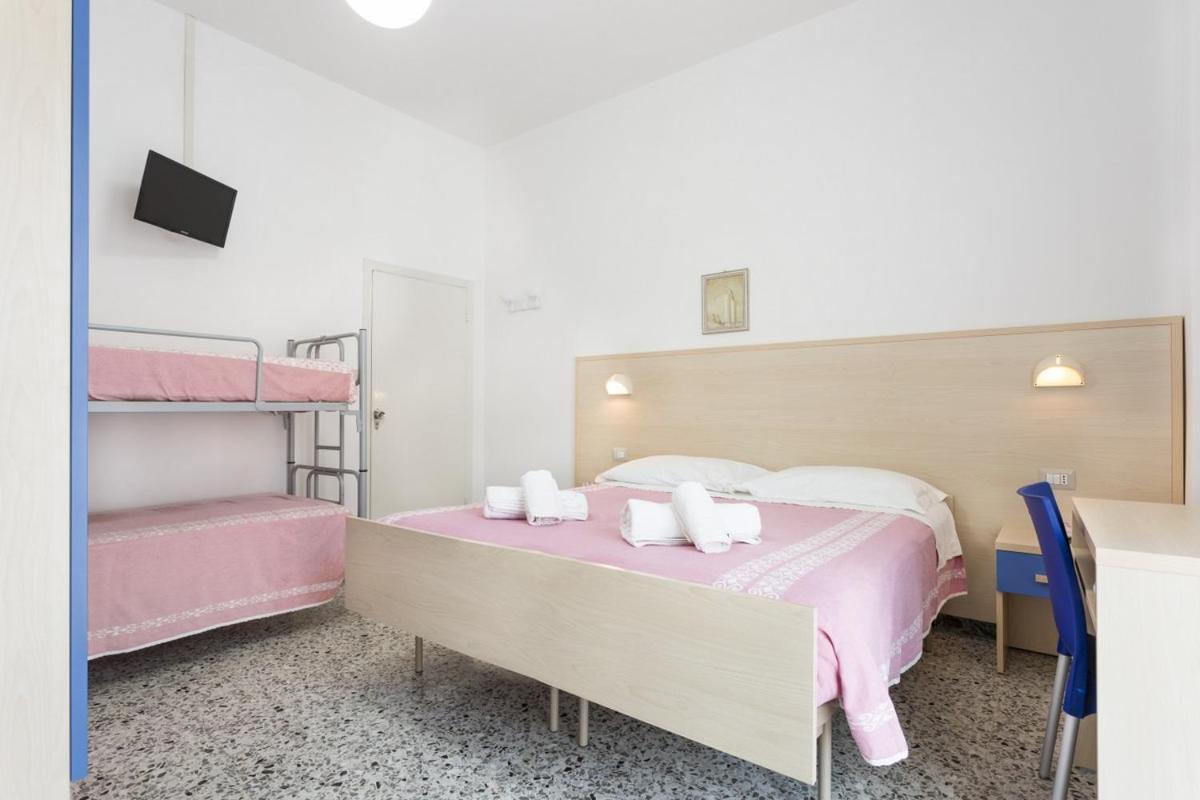 Room And Breakfast Da Laura Bellaria-Igea Marina Extérieur photo